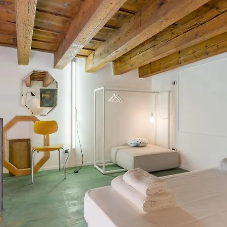 Apartment Un Puntino In Center 023091-loc-03368 *