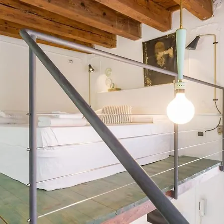 Appartamento Un Puntino In Center 023091-loc-03368 *